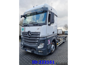 شاحنة بهيكل معدني للمقصورة MERCEDES-BENZ Actros 2542