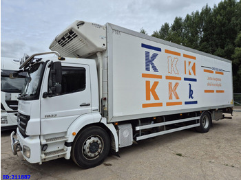 شاحنة ذات مبرد MERCEDES-BENZ Axor 1833