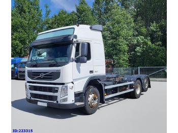 شاحنة بهيكل معدني للمقصورة VOLVO FM13 500