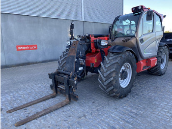 آلة رفع ونقل تلسكوبية MANITOU MLT 1040