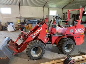 اللودر بعجل Pichon P330: صورة 1