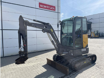 حفار صغير VOLVO ECR25