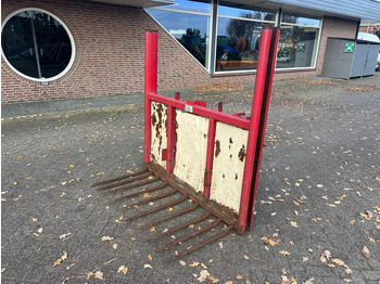 معدات الماشية TRIOLIET