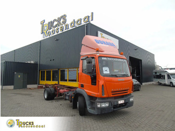 شاحنة بهيكل معدني للمقصورة IVECO EuroCargo 120E