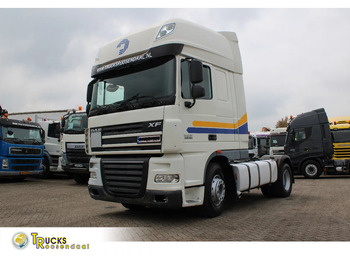 مقطورة السحب DAF XF 105 460