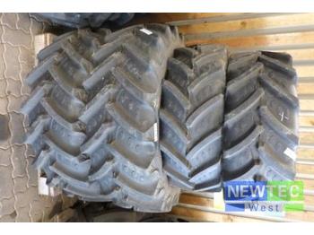 إطارات - آلات زراعية New Holland T 4000 360/70R20+420/70R30 BKT: صورة 1