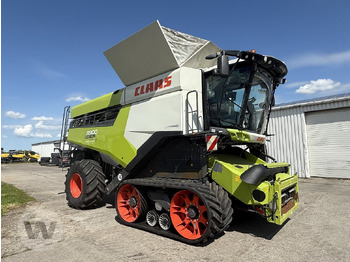 حصادة CLAAS Lexion 8900