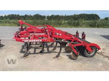 آلة حراثة HORSCH