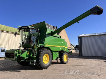 حصادة JOHN DEERE T660