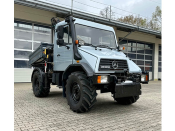 شاحنة قلاب UNIMOG