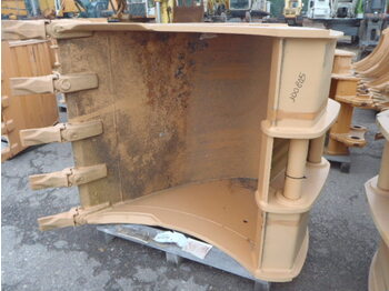 بكت - آلات الإنشاء للبيع Case R7: صورة 1