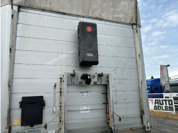 نصف مقطورة بستائر جانبية SCHMITZ SCS 24/L: صورة 2 نصف مقطورة بستائر جانبية SCHMITZ SCS 24/L: صورة 2