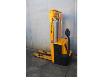 آلة تكديس JUNGHEINRICH EJC