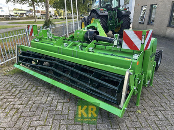 معدات حرث التربة AVR