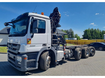 شاحنة بهيكل معدني للمقصورة MERCEDES-BENZ Actros 3244