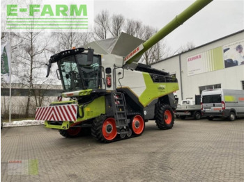 حصادة CLAAS Lexion 7700