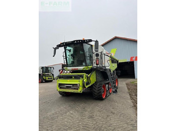 حصادة CLAAS Lexion 8700