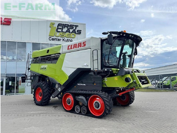 حصادة CLAAS Lexion 8700