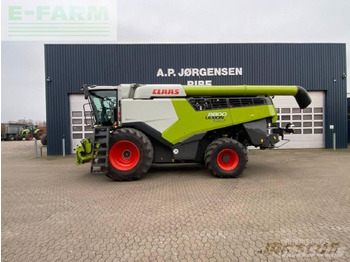 حصادة CLAAS Lexion