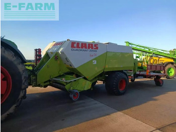 آلة بالات مربعة CLAAS