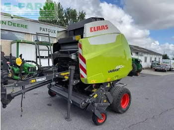 آلة بالات مربعة CLAAS
