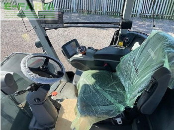 جرار CLAAS Xerion 4000