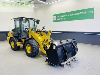 حفار صغير CATERPILLAR 906