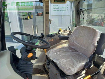 جرار John Deere 5100m: صورة 4