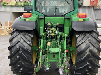 جرار John Deere 6920 premium: صورة 3