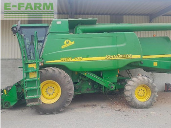 حصادة JOHN DEERE