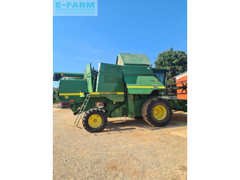 حصادة JOHN DEERE