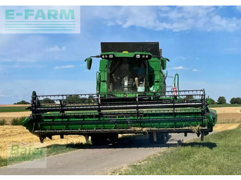 حصادة JOHN DEERE