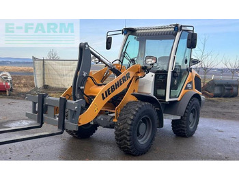 حفار صغير LIEBHERR L 506