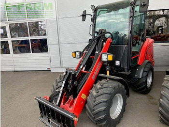 حفار صغير MANITOU