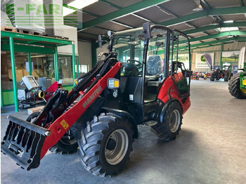 حفار صغير MANITOU