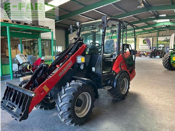 حفار صغير MANITOU