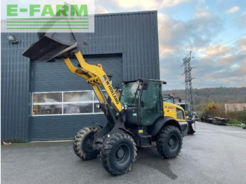حفار صغير NEW HOLLAND