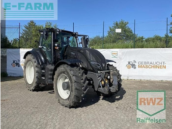 جرار VALTRA T174