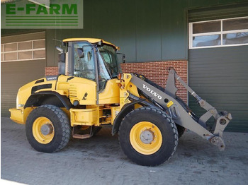 حفار صغير VOLVO L45F