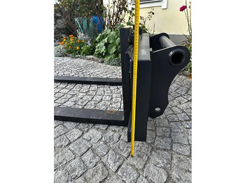 مشعبات - معدات المناولة للبيع  Big Palettengabel 4,5 t mit Kramer / Claas Scorpion Aufnahme: صورة 3