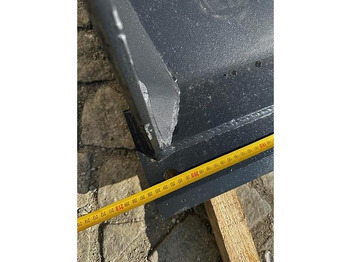 بكت للبيع  Big Volumenschaufel 200 cm mit JCB 520-50 Aufnahme: صورة 3