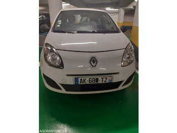 سيارة RENAULT