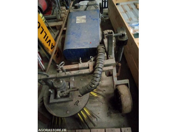 سياره كنس شوارع