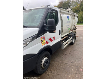 شاحنة قمامة IVECO