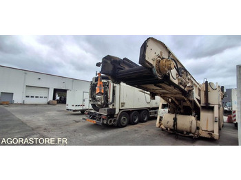 آلات الإنشاء