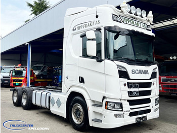 شاحنة بهيكل معدني للمقصورة SCANIA R 650