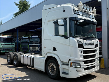 شاحنة بهيكل معدني للمقصورة SCANIA R 650