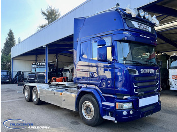 شاحنة بهيكل معدني للمقصورة SCANIA R 730