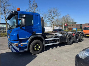 شاحنة برافعة خطافية SCANIA P 360
