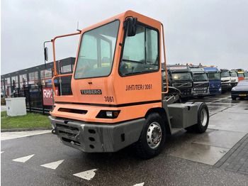 شاحنة نقل نصف مقطورة بالميناء TERBERG